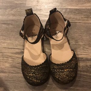 Monkey Feet black and gold lace